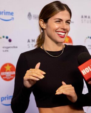 Stephanie Cayo Instagram - @anissamanezperu skirt.. all the way.. 👗
en @amazonstudios for Argentina 1985 que aunque no ganó nos gustó muchísimo y la celebramos muy bien 👏🏼

- Argentina 1985 didn’t win but we all loved it and celebrated it👏🏼 
@amazonstudios