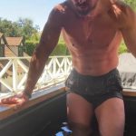 Stephen Amell Instagram - As a promised… a live cold plunge thanks to my friends at @renutherapy — Los Angeles, California