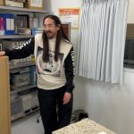 Steve Aoki Instagram - This was an incredible experience to visit my dear friend @takashipom studio and sleep where he slept 🤣 🛌 wow I’m so thankful to Murakami san for taking time to show me his works for his upcoming show in Kyoto later this year. And he’s been working tirelessly day and night. So grateful for these moments. My favorite Japanese artist Domo arigato gozaimasu! ❤️❤️❤️❤️❤️🙏🙏🙏🙏🙏 #aokijump #1095 Tokyo, Japan