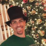 Steve Howey Instagram - Merry Christmas and Happy Holidays!!