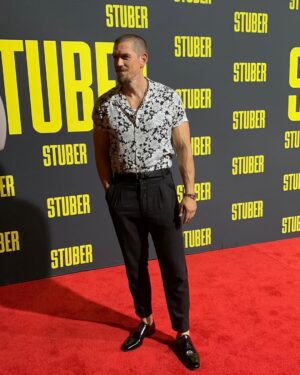 Steve Howey Instagram - Last night was a blast! Stuber is a great action comedy. My favorite part is @davebautista He’s awesome in this movie.! And if you don’t already love @kumailn you will after watching this movie! One of the funniest men in Hollywood. Thank you @20thcenturyfox and @disneystudios
