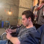Steve Howey Instagram - I like to call this series: Get Off Your Phone starring @ekat19 @noelfisher @cameronmonaghan @shanolahampton @ekeberlee #nophonesonset #shameless