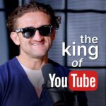 Steven Bartlett Instagram - "I was a homeless dad at 16 & had $200k debt!” This is @caseyneistat untold story. From teen dad in a trailer park to YouTube sensation with 3 billion views. In our conversation Casey shares his raw, unfiltered experiences: - The relentless work ethic that powered his early days. - His unique approach to filmmaking and storytelling. - Insights into the phenomenal success of Mr Beast and what sets him apart in the entertainment industry. - His personal definition of success and fulfilment, and the hard truths about public attention. A true true honour to sit down with one of the most influential creators of our time.. I can’t wait to hear what you take from this! Search 'the diary of a ceo' on YouTube for the full episode now! 👏🏽