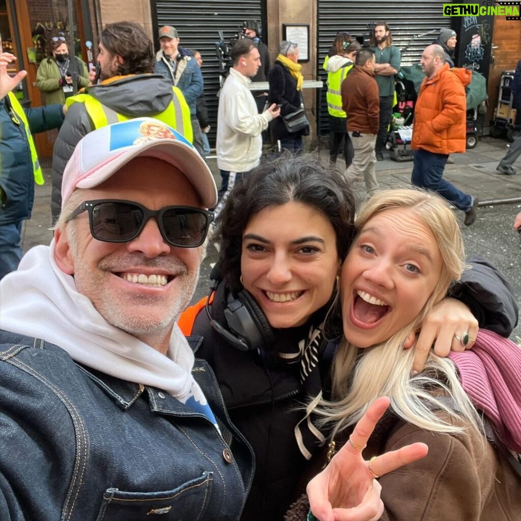 Steven Ogg Instagram - Can’t show you anything but I can tell you a lot! What a wonderful week had how grateful I am how amazing the entire cast/crew is how utterly lovely generous & kind everyone is- their open arms in welcoming equal to their gifts and talents. ALL OF THIS MADE POSSIBLE THANKS TO @barantini and @hesterruoff @barturuspoli @stephengraham1973 @bbc and MANY others! #weekend #grateful #kitchen #yeschef Manchester, United Kingdom