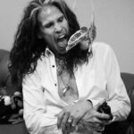 Steven Tyler Instagram - #TWINNING 🤘 📷 @katbenzova_rockphoto