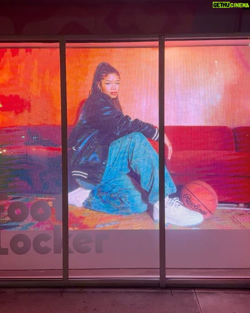 Storm Reid Instagram - it was such a beautiful night talking about the art of balance 🥹 thank you, @footlocker x @newbalance ♥️🫂 Los Angeles, California