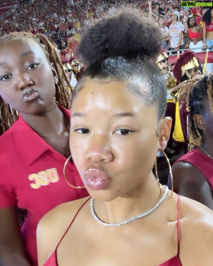 Storm Reid Instagram - deforestation 🪓🌲 @usc_athletics Coliseum - USC Trojans Football