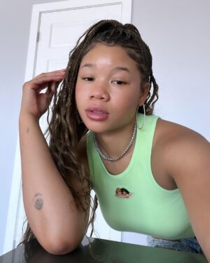Storm Reid Instagram - ma dukes said i look cute 💚