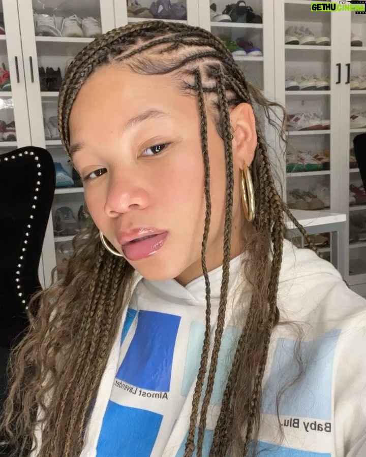 Storm Reid Instagram - name come wit a price talk nice Los Angeles, California