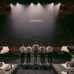 Stromae Instagram – 7 years later, same team, same venue and still the same emotion of being here. Thank you New York, thank you North America. See you tonight for my very last concert overseas 

—

7 ans plus tard, même équipe, même salle, et toujours une grande émotion d’être là. Merci New York, merci l’Amérique du Nord. On se voit ce soir pour mon tout dernier concert outre-Atlantique

📷 @lydie.bonhomme @datiphotography Madison Square Garden