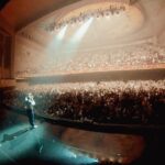 Stromae Instagram – These 10 days on the West coast were amazing 🤩 See you soon on the East side!

—

Ces 10 jours sur la côte ouest étaient magiques 🤩 on se revoit très vite du côté est !

#MultitudeTour #NorthAmerica Shrine Auditorium & Expo Hall