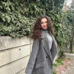 Su Burcu Yazgı Coşkun Instagram -