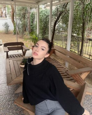 Su Burcu Yazgı Coşkun Instagram - 