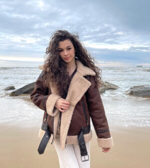 Su Burcu Yazgı Coşkun Instagram - 
