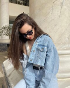 Su Burcu Yazgı Coşkun Instagram - denimondenim🧊