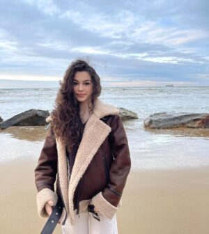 Su Burcu Yazgı Coşkun Instagram - 