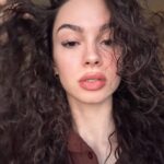 Su Burcu Yazgı Coşkun Instagram -