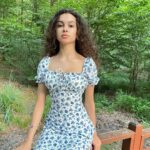 Su Burcu Yazgı Coşkun Instagram -