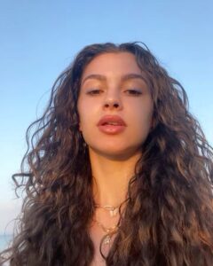 Su Burcu Yazgı Coşkun Instagram - 🌼