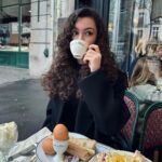 Su Burcu Yazgı Coşkun Instagram - dumpimi da soyle birakayim 🦦 Paris, France