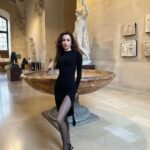 Su Burcu Yazgı Coşkun Instagram - ⏳ Louvre Museum Paris