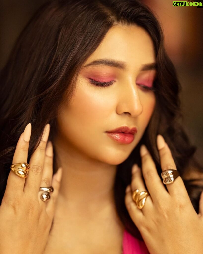 Subhashree Ganguly Instagram - Caught a vibe ✨🩷