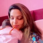 Sugandha Mishra Instagram - Everyone: Jab baby sota hai so jao Me: 😂 Mumbai, Maharashtra
