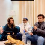 Sugandha Mishra Instagram - Damaad ji ka Dhoka ! 😂😂😂 . . . #powercouple #married #damaad #soninlaw #love #couplegoals #sanketbhosle #drsanketbhosale #sugandhamishra #husbandwife #reels