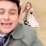 Sugandha Mishra Instagram - True Story 😂😂😂 . . . . #lol #funnyreels #powercouple #comedy #suket #sugandhamishra #drsanketbhosale #sanketbhosale #funnyvideos #fun