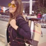 Sugandha Mishra Instagram - #jalandhar #homecalling #happynewyear #family #2022 #2023 #paprazzi #airportlook #gucci #guccishoes #sugandhamishra