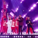 Sugandha Mishra Instagram - #bts pleasure shooting with the dynamic @boman_irani sir 🤩🤗🥳 . . #swipeleft #gig #awards #celebration #familyday #blessed #vibes #suket #sugandhamishra #shoot #shooting Mumbai, Maharashtra