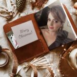 Sugandha Mishra Instagram - Merry X-Mas 🎄🎉🥳🎅💃🎁 . . . #swipeleft #powercouple #xmas #merrychristmas #vibes #celebration #festival #sugandhamishra #gift #munnabhaicircuit