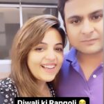 Sugandha Mishra Instagram - #diwali #rangoli #diwalirangoli #lol #omg #couple #sugandhamishra #love #trendingreels #happydiwali Mumbai, Maharashtra