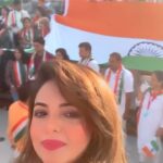 Sugandha Mishra Instagram - #happyindependenceday #india #jaiho #harghartiranga #singapore #cruise #proudindian #vandematram Marina Bay Cruise Centre Singapore