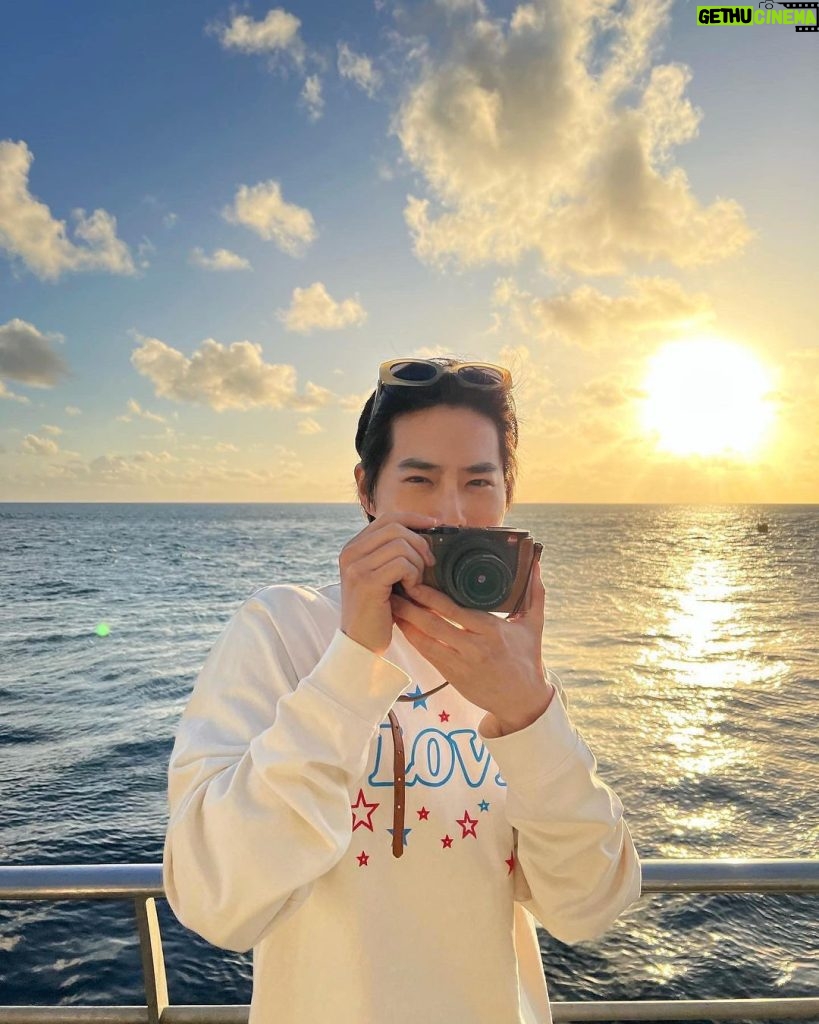 Suho Instagram - I had a great time in Australia and captured many memories with my camera. #딱한번간다면 #Queensland !!