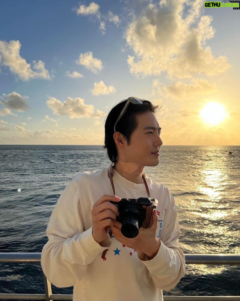 Suho Instagram - I had a great time in Australia and captured many memories with my camera. #딱한번간다면 #Queensland !!