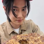 Suho Instagram - Happy Valentine🍫🍩❤️