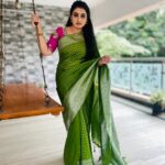 Sujitha Instagram - 💚 smile please ☺️ Beautiful saree @kaushicollections Shop now 🤞🏻 #goodevening #all #instagood #post #suji #sujitha #actress #pictures #photooftheday