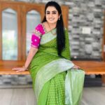 Sujitha Instagram - 💚 smile please ☺️ Beautiful saree @kaushicollections Shop now 🤞🏻 #goodevening #all #instagood #post #suji #sujitha #actress #pictures #photooftheday