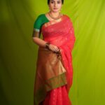 Sujitha Instagram - Happy festival 🤞🏻 "Bhogi ", it sounds like a special tradition to get rid of old things and start fresh with new things. So, it helps us start with all new things! Photographer @eyeclickzstudio