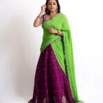 Suma Kanakala Instagram - Radiate elegance in your every step💚😊✨ . styled by @stylebyannapurna styling team @I.deekshasetti Wearing: @yamini_vanga Jewwellery @alluringaccessories.a2 Makeup @madhu_derangula Hair @thrinath_nambara_ Photography @valmikiramuphotography #sumakanakala #anchorsuma #anchorsumakanakala #kanakalasuma