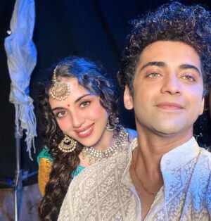 Sumedh Mudgalkar Instagram - I remember the first time I saw the trailer of Radha Krishna, I cried with happiness!
Watching the episodes of the series was our pastimes when I lived in the ashram, the artists, the music, everything was so magical and beautiful.
Sumedh represented Krishna in a way that touched all of our hearts, I was a fan of him too! but I was also able to share with him and feel that we were lifelong friends, that was special.
Sumedh is a complete artist, very focused, very supportive and he always has something that surprises us more and more… now he is a great singer!
thank you for inspiring us with all your talents! And don't stop doing it!

Now me being a small part of this great project is a blessing!
MERE PAAS TUM RAHO ✨ 
.

A super melodious composition by @bharatkamalofficial
Written by @shekharastitwa
Produced by @mIrecordsindia @mohitlalwaniofficial
Starring - @beatking_sumedh @ambikadevidance
Singers- @beatking_sumedh @officialprateeksha
Directed by @filmopreneur
Choreographer @punyakar