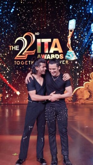 Sumedh Mudgalkar Instagram - Let's naachooo today at 7:30pm only on @starplus @theitaofficial ashoka and sushim( me n Sumedh bhai) 🙏❤️ performing together after ages 
#ita #starplus #siddharthnigam #sumedhmudgalkar #dance