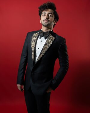 Sumedh Mudgalkar Instagram - Ironical how Red symbolises hatred, as well as love! 
There isn’t one’s significance, without other’s existence. 
All you can do is choose for yourself,
Rest ain’t your business!
Swinging between both reds,
Keep walking with Love.
Coz ones with hatred, need it the most! ❤️
Ain’t so? 

Styled by @krishi1606 
Wearing @bhavyabhasincouture 
Makeup&Hair @sidandpiyu 
@siddharthdivecha 
📸 @chintanprajapati21