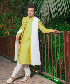 Sumedh Mudgalkar Instagram - There’s something extraordinary about the roots that it always pulls me close to my own people, close to strength, humility, and motivation to achieve more, to create more. ❤️ 
There’s something!