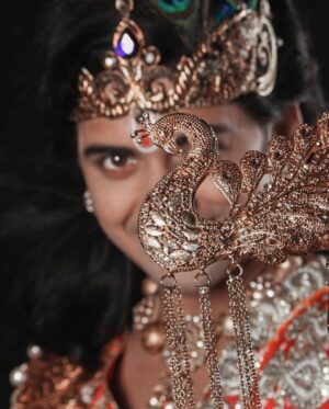 Sumedh Mudgalkar Instagram - We know some parts of life are inevitable.
But when you actually face them, thats the only time you realise what you were going to face.
This was the first picture in Shri Krishn’s getup which is 6 and a half years old.
Thats how the journey started.
Rest is what we all saw.
And now, this is how it ends. Farewell is here. 
I am still processing all of it, somethings are too close to understand how life’s gonna be after them. 
All i know is i feel honoured! 
To have lived this journey, with such gems, from professionals to fans! 
I know it must be difficult for many as this show has touched them. 
But lets accept the inevitable and cherish the moments gone and whats remaining to be done. 
Thank you so much! ❤️
Radhe Radhe 
Hare Krishn.