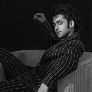Sumedh Mudgalkar Instagram - Inability to face life’s challenges will surely break us for the good.
Unwillingness to face the challenges will surely diminish us. 

.

Styled by amazing @krishi1606 
Photography by supacool @artographybysagar 
Wearing @mastersdesignerstudiosurat 
Footwear @fhos_india
Makeup by beautiful @amuthevar
Hair by my brother @hair_artist_omkar