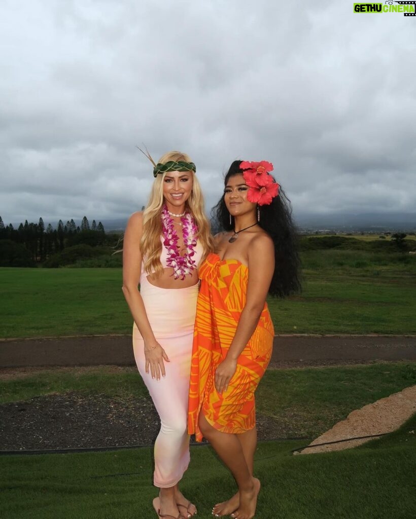 Summer Rae Instagram - Livin’ la vida Aloha 🌺 Waipahu, Hawaii