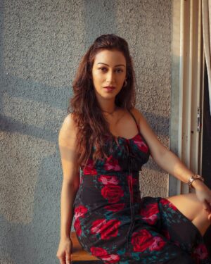 Sunayana Fozdar Instagram - October Sunshine ☀️

In Less than 3 months it’s going to be  2024!!!!
This year has surely been such a ride🎡

Guess what’s the best thing that happened to me this year 2023?
Clue in the pictures😬

Will pin the right answer!✌️

Wearing @urbanic_in
📷 @ibtraditionalphotography