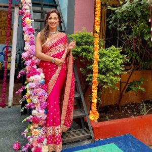 Sunayana Fozdar Instagram - पुढच्या वर्षि लवकर या ! गणपती बप्पा मोरया 🙌

Ganpati Bappa bringing us Faith, hope and blessings😇